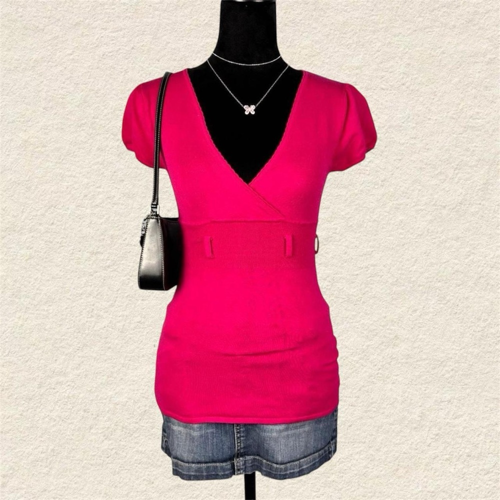 Y2k Selé Vibrant Pink V-Neck Puffy Sleeves Form Fitting Top